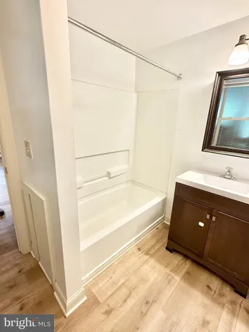 $1,495 | 26 North Main Street, Spring City, PA 19475