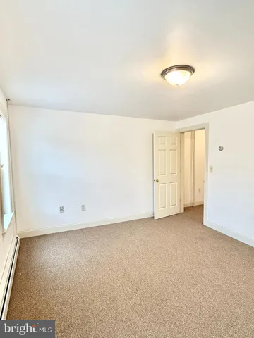 $1,495 | 26 North Main Street, Spring City, PA 19475