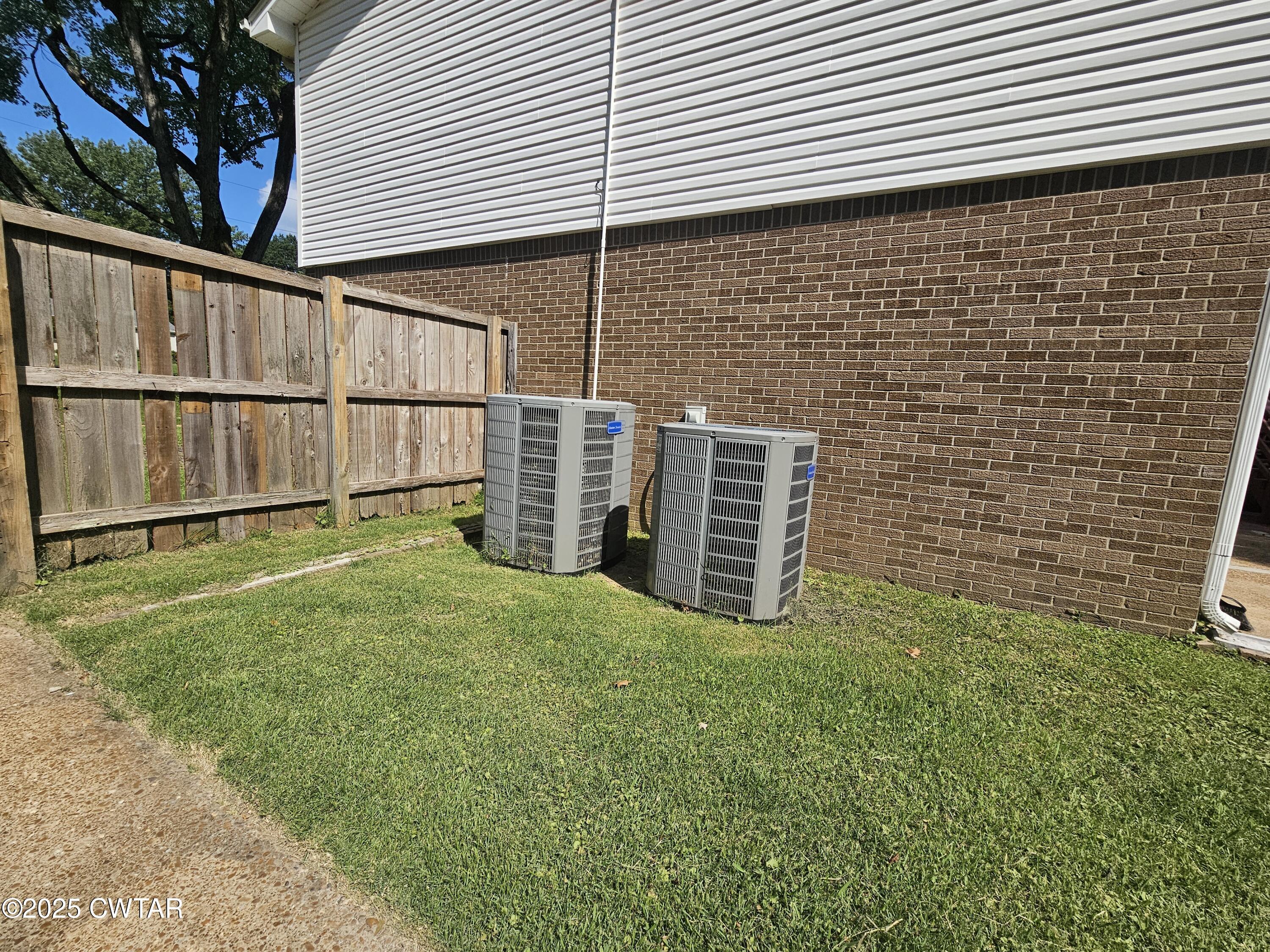 116 Chickering Road Jackson, TN 38305 - Photo 19 of 20 a view of a backyard of the house