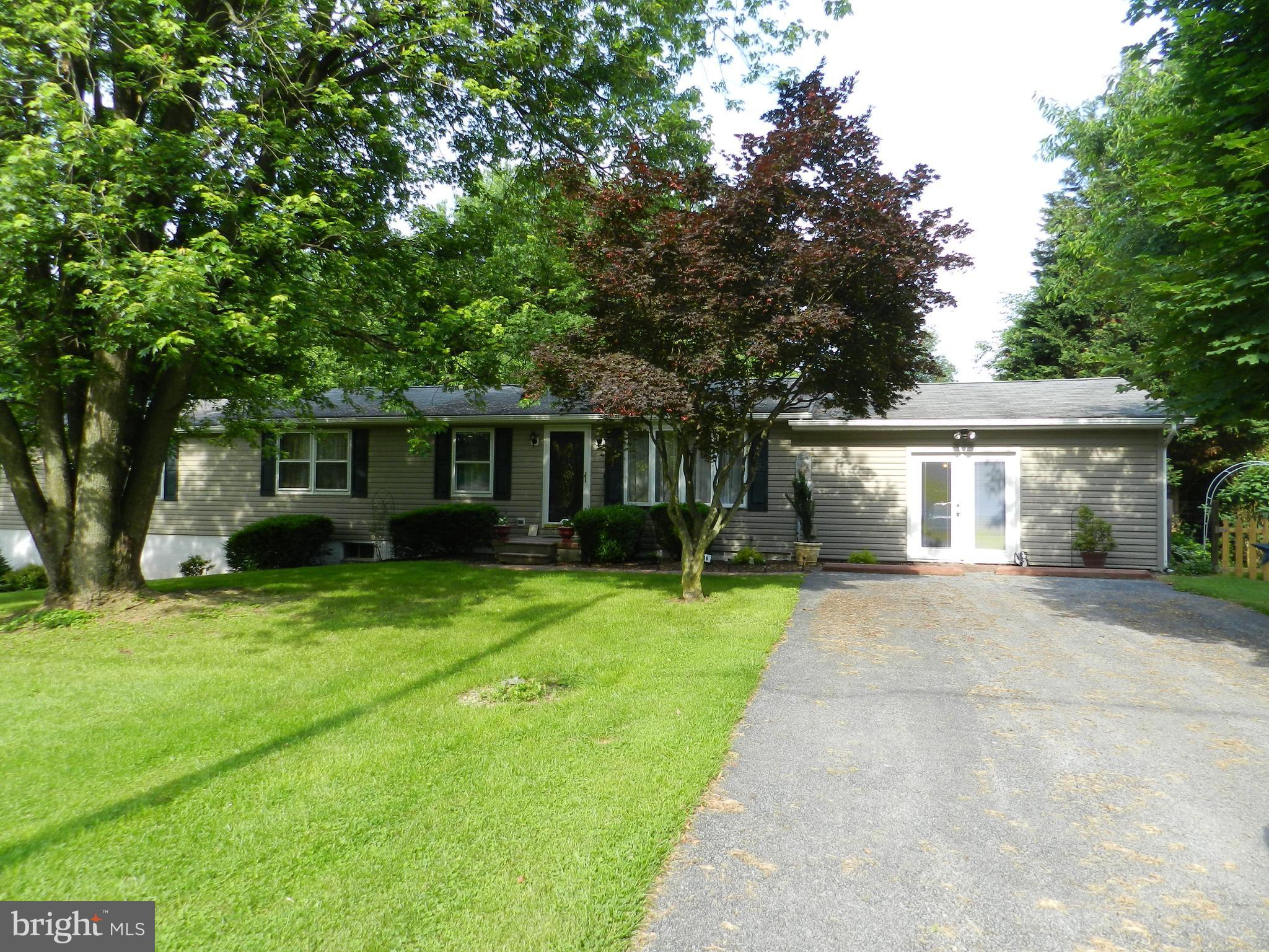 11836 Walnut Point Road Hagerstown, MD 21740 - Photo 1 of 29 Exterior (Front)