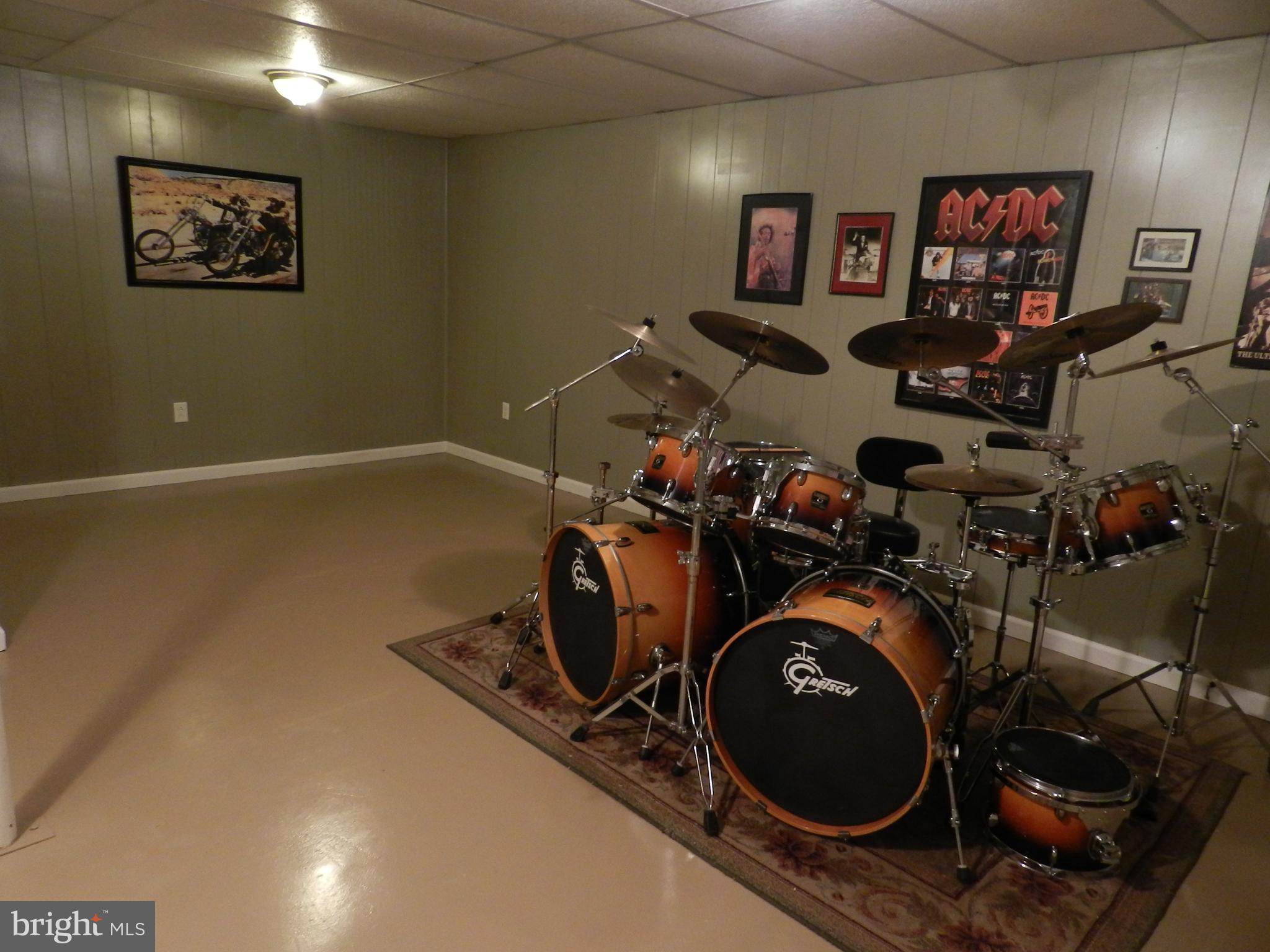 11836 Walnut Point Road Hagerstown, MD 21740 - Photo 24 of 29 Basement