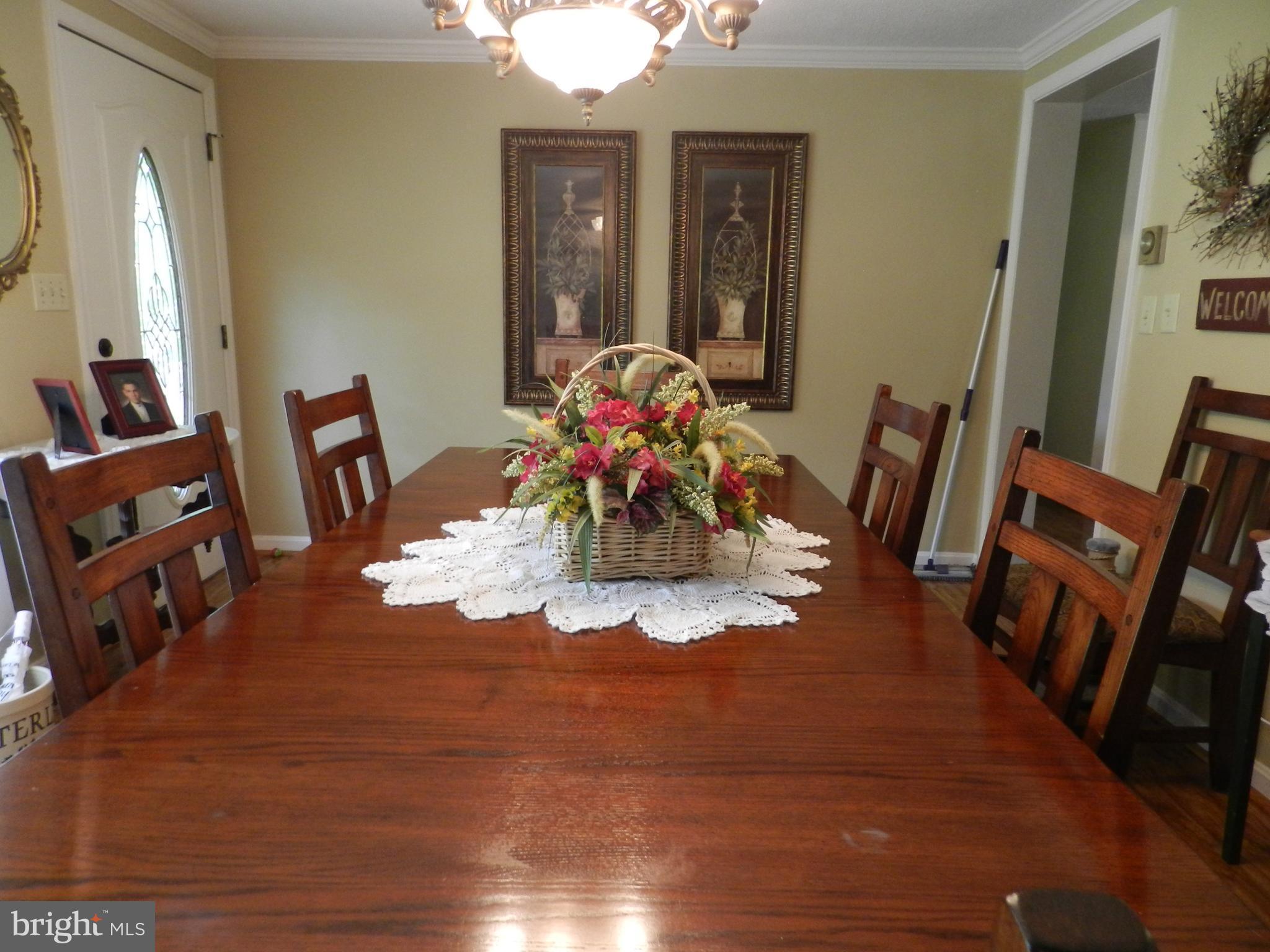 11836 Walnut Point Road Hagerstown, MD 21740 - Photo 4 of 29 Community