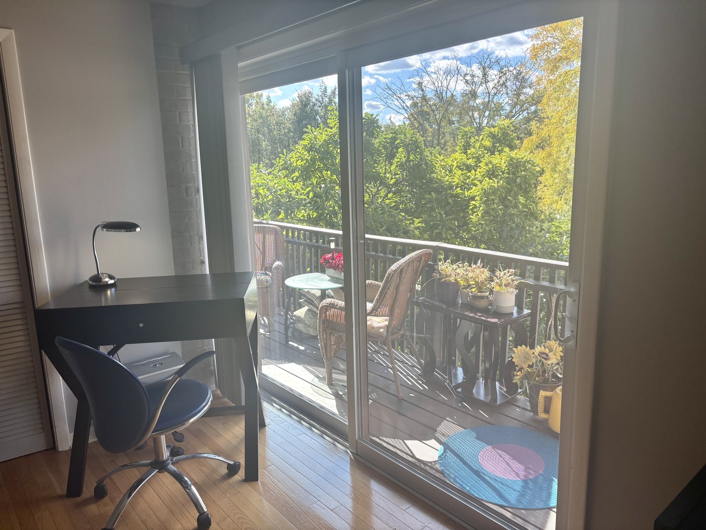 1847 Tanglewood Drive, Unit 3B Glenview, IL 60025 - Photo 18 of 30 a view of a room with wooden floor and dining room