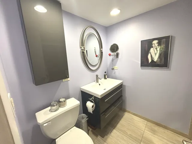 $289,000 | 1847 Tanglewood Drive, Unit 3B, Glenview, IL 60025