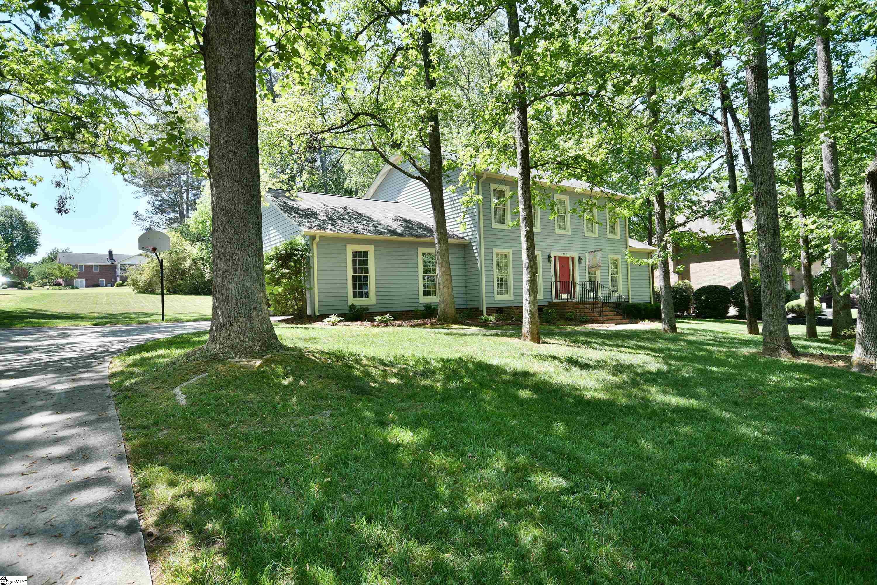 302 Inverness Way Easley, SC 29642 - Photo 3 of 38 Gallery Image 3