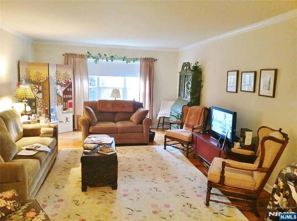 522 North Maple Avenue, Unit C3 Ridgewood, NJ 07450 - Photo 4 of 16