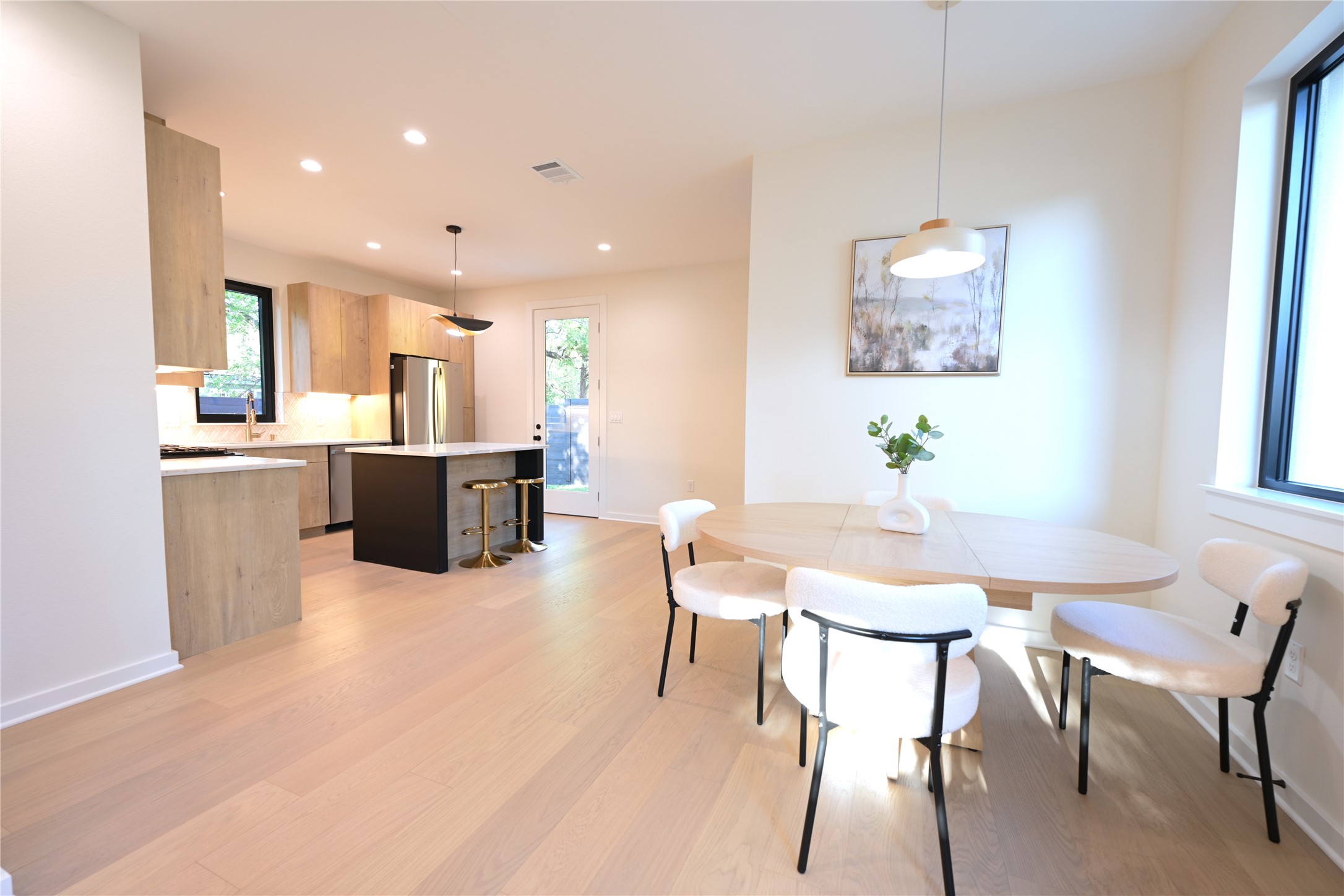 4410 Glomar Avenue, Unit 2 Austin, TX 78721 - Photo 7 of 24
