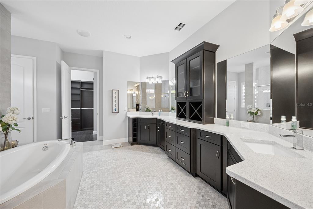 1316 Estancia Wds Loop Windermere, FL 34786 - Photo 24 of 63