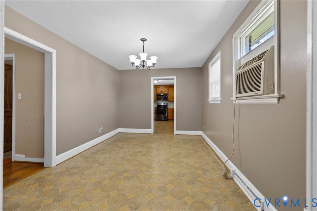 3577 Old Buckingham Road Powhatan, VA 23139 - Photo 20 of 36 Neutral paint colors, white trim accents, and a ce