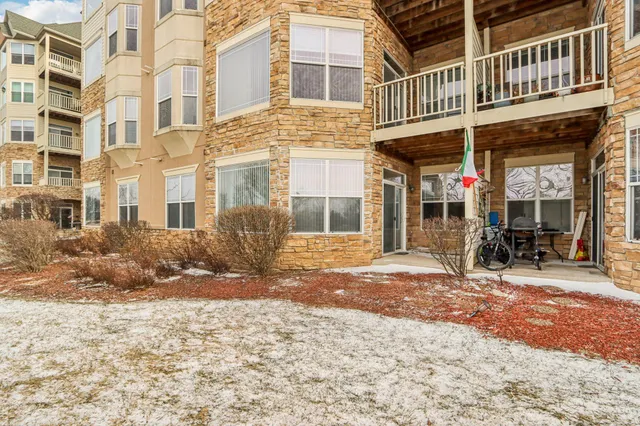 $239,000 | 6995 South Riverwood Boulevard, Unit A05, Franklin, WI 53132