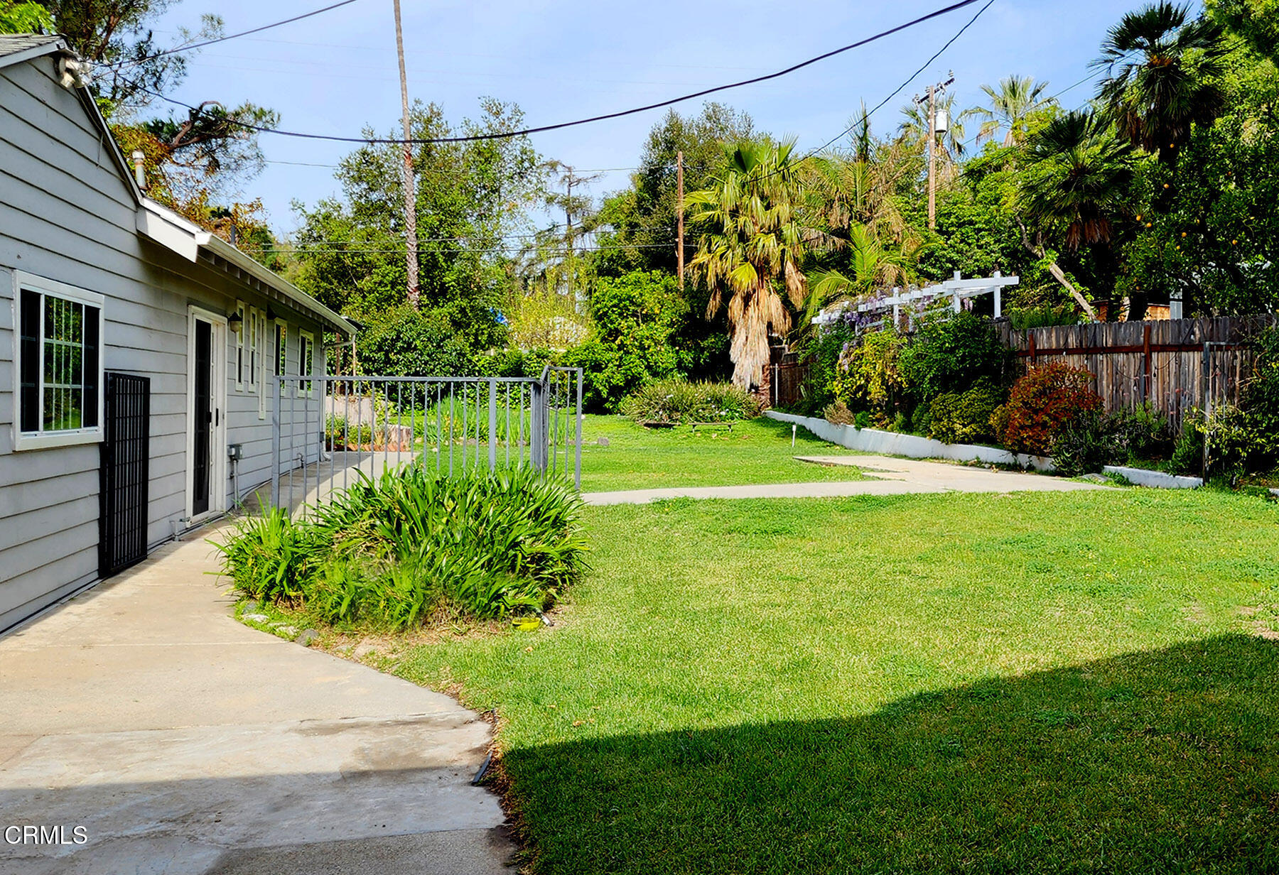 2011 Minoru Drive Altadena, CA 91001 - Photo 22 of 33 a backyard of a house with lots of green space