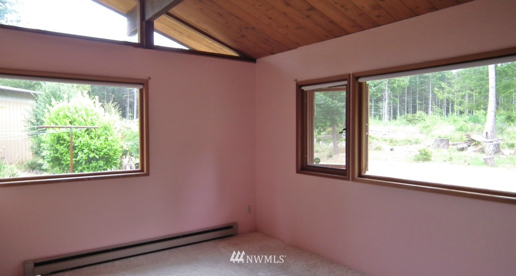 80 Fox Point Road Port Angeles, WA 98363 - Photo 13 of 22 Gallery Image 13