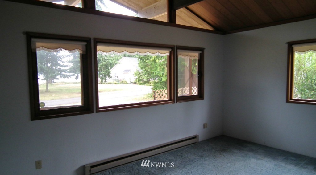 80 Fox Point Road Port Angeles, WA 98363 - Photo 9 of 22 Gallery Image 9