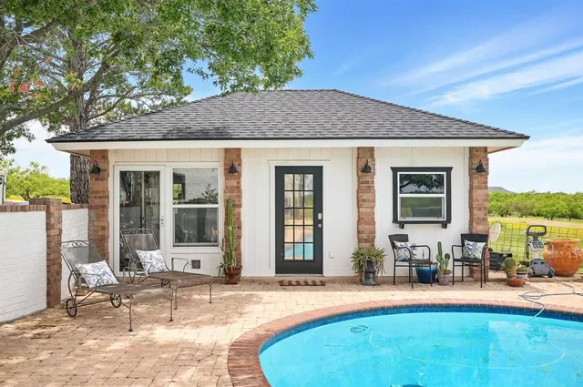 $949,000 | 310 Foothill Road, Abilene, TX 79602