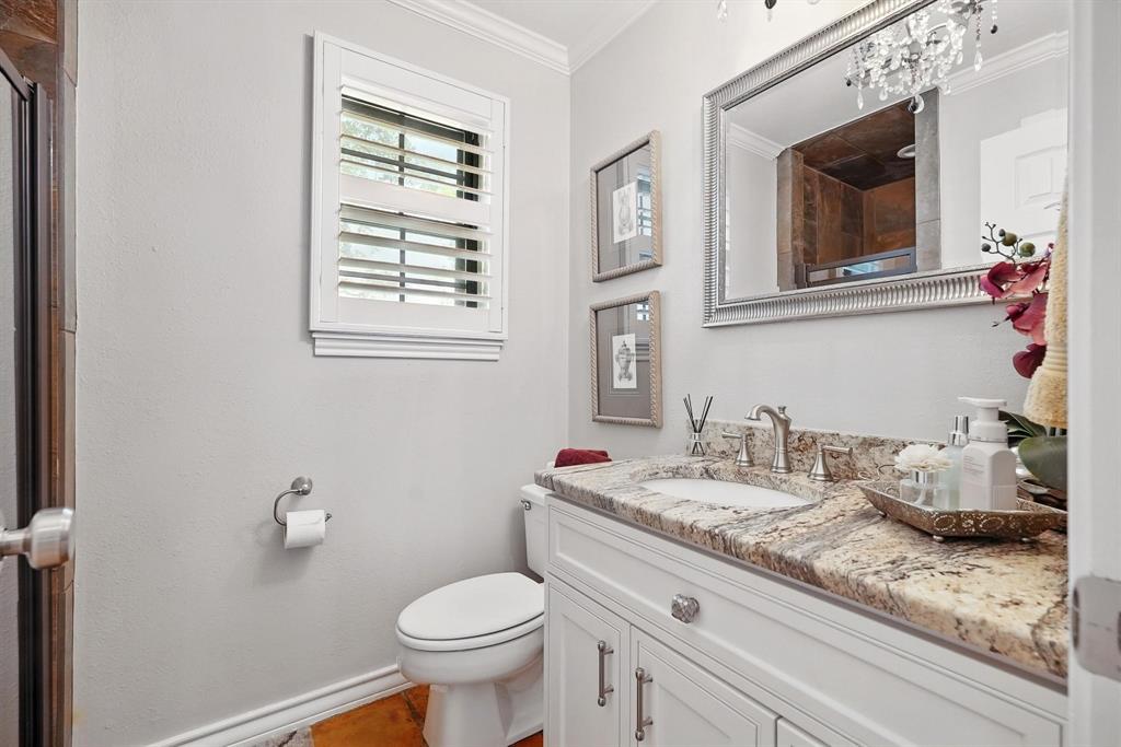 310 Foothill Road Abilene, TX 79602 - Photo 10 of 40 bathroom in hall next to downstairs bedroom (not the office)
