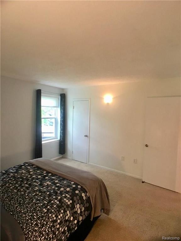 33357 Fargo Street Livonia, MI 48152 - Photo 8 of 12