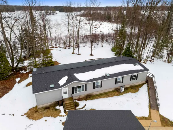 $525,000 | 17560 Bass Point Lane, Townsend, WI 54175