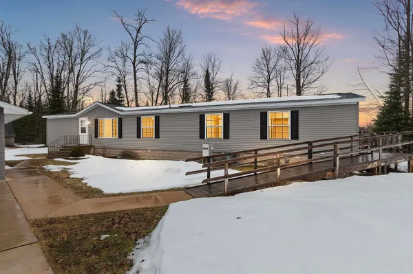 $525,000 | 17560 Bass Point Lane, Townsend, WI 54175