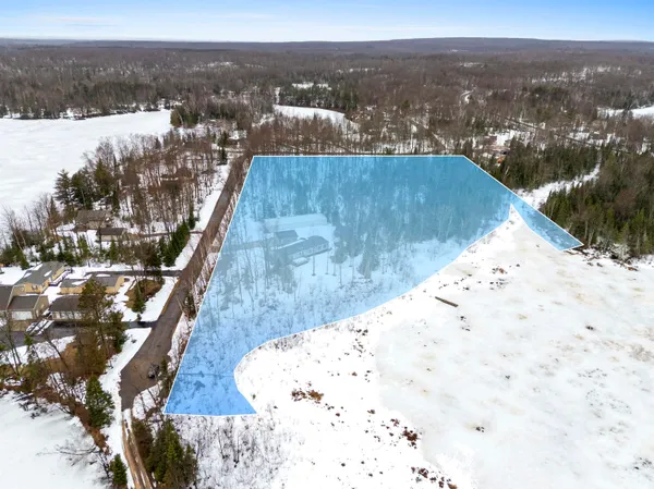 $525,000 | 17560 Bass Point Lane, Townsend, WI 54175