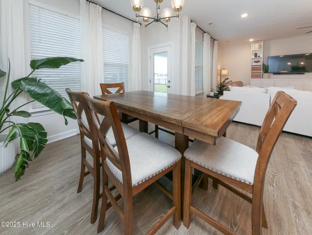 $577,500 | 107 Farmridge Way, Moyock, NC 27958