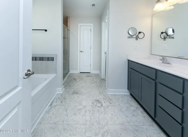 $577,500 | 107 Farmridge Way, Moyock, NC 27958