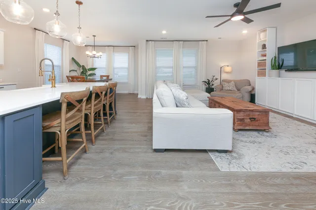 $577,500 | 107 Farmridge Way, Moyock, NC 27958