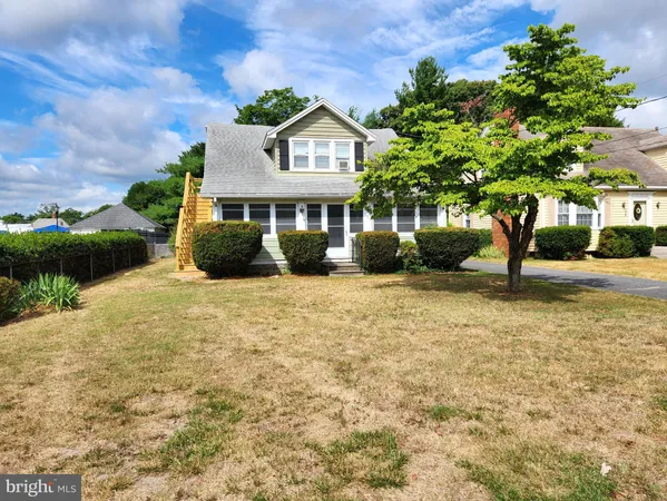 $1,100 | 204 North Shipley Street, Unit 1B, Seaford, DE 19973