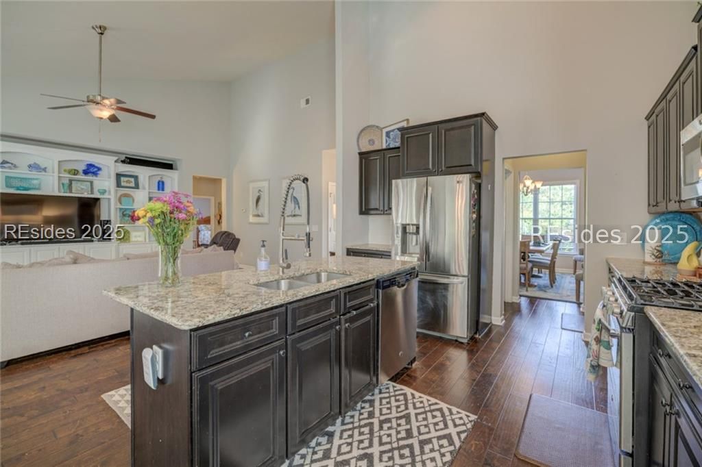 784 Wiregrass Way Hardeeville, SC 29927 - Photo 4 of 49 Center Island -Sink/Storage