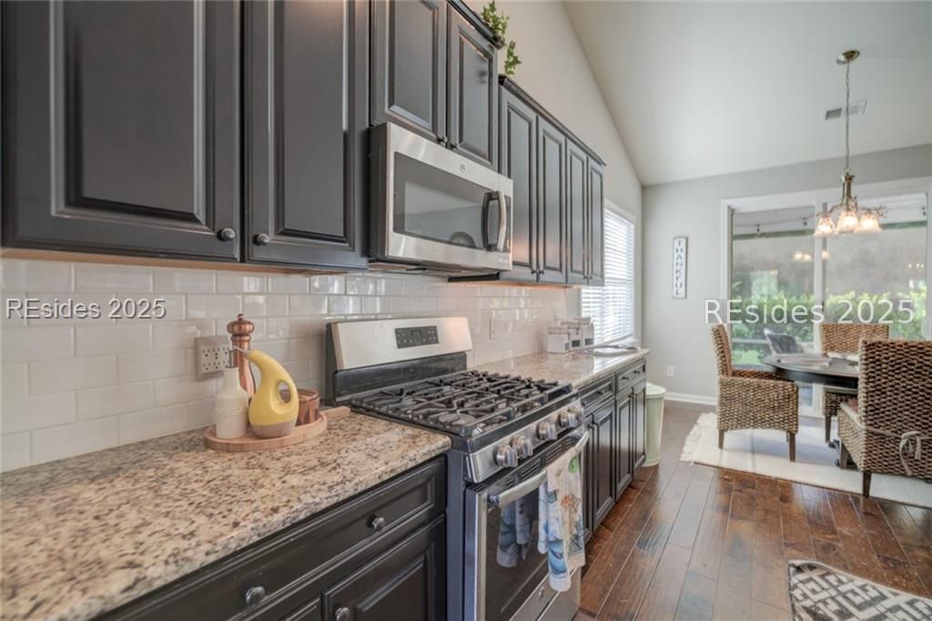 784 Wiregrass Way Hardeeville, SC 29927 - Photo 7 of 49 5 Burner Stove