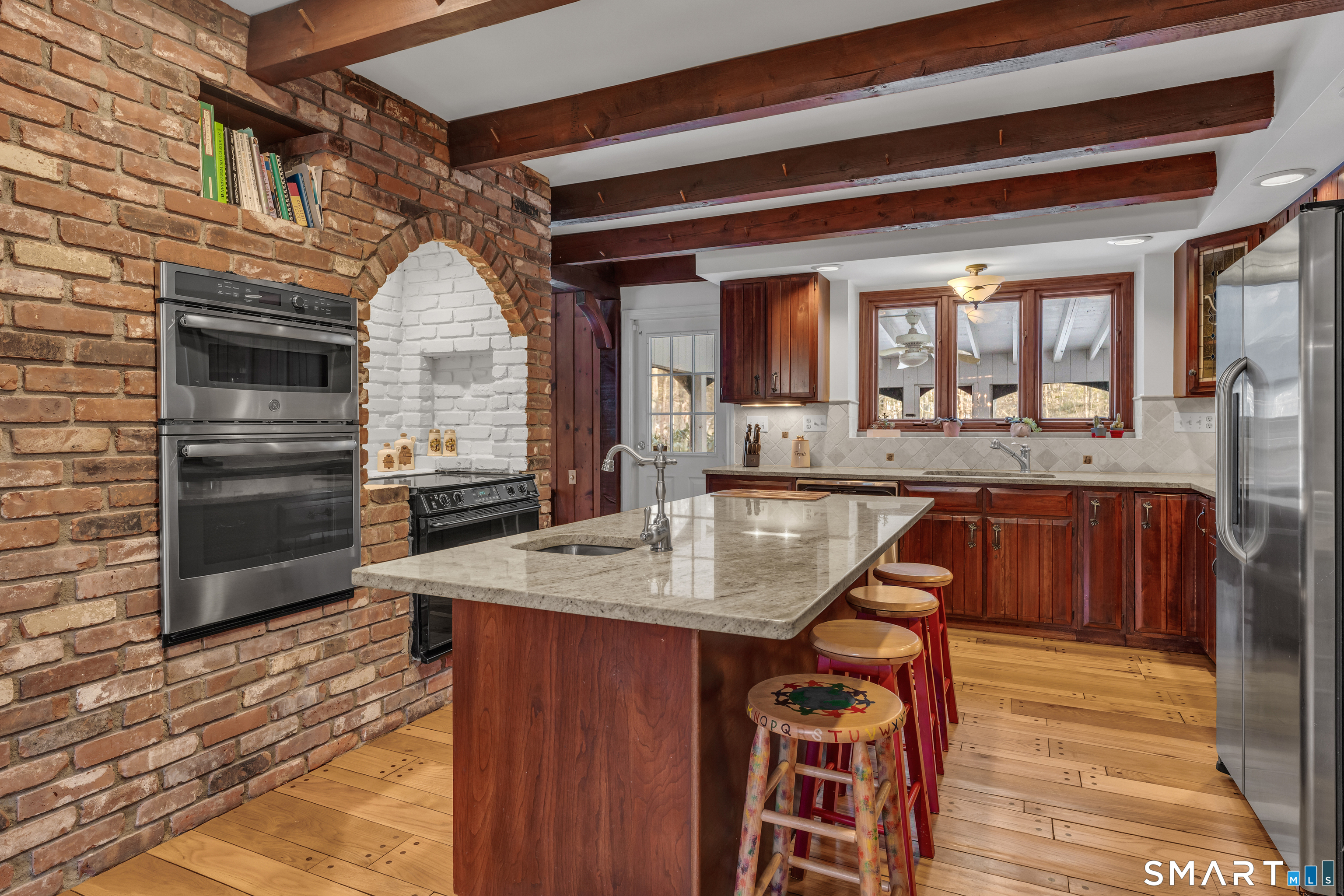 100 Concord Drive Madison, CT 06443 - Photo 9 of 40