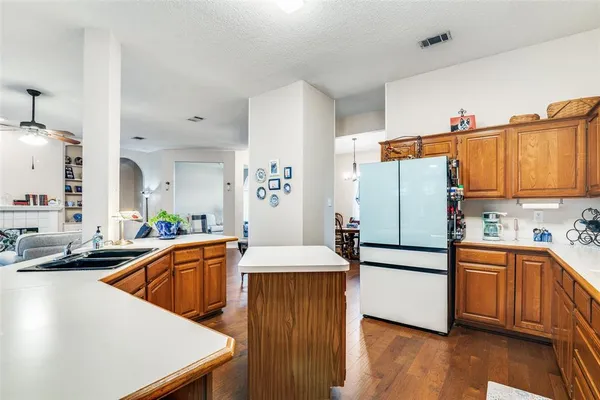 $425,000 | 8706 Brookhollow Drive, Rowlett, TX 75089