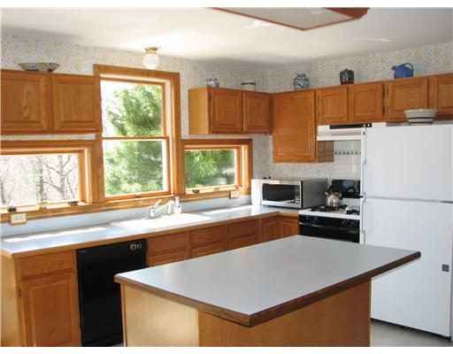 215 Kings Ridge Road South Kingstown, RI 02879 - Photo 2 of 12 Kitchen.