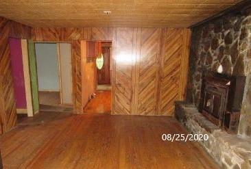 10413 Birchfield Road Pound, VA 24279 - Photo 11 of 14 Living Room