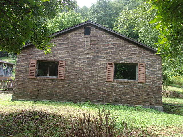 10413 Birchfield Road Pound, VA 24279 - Photo 8 of 14 Side