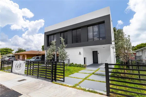 $3,850 | 921 Northwest 55th Street, Unit 1, Miami, FL 33127