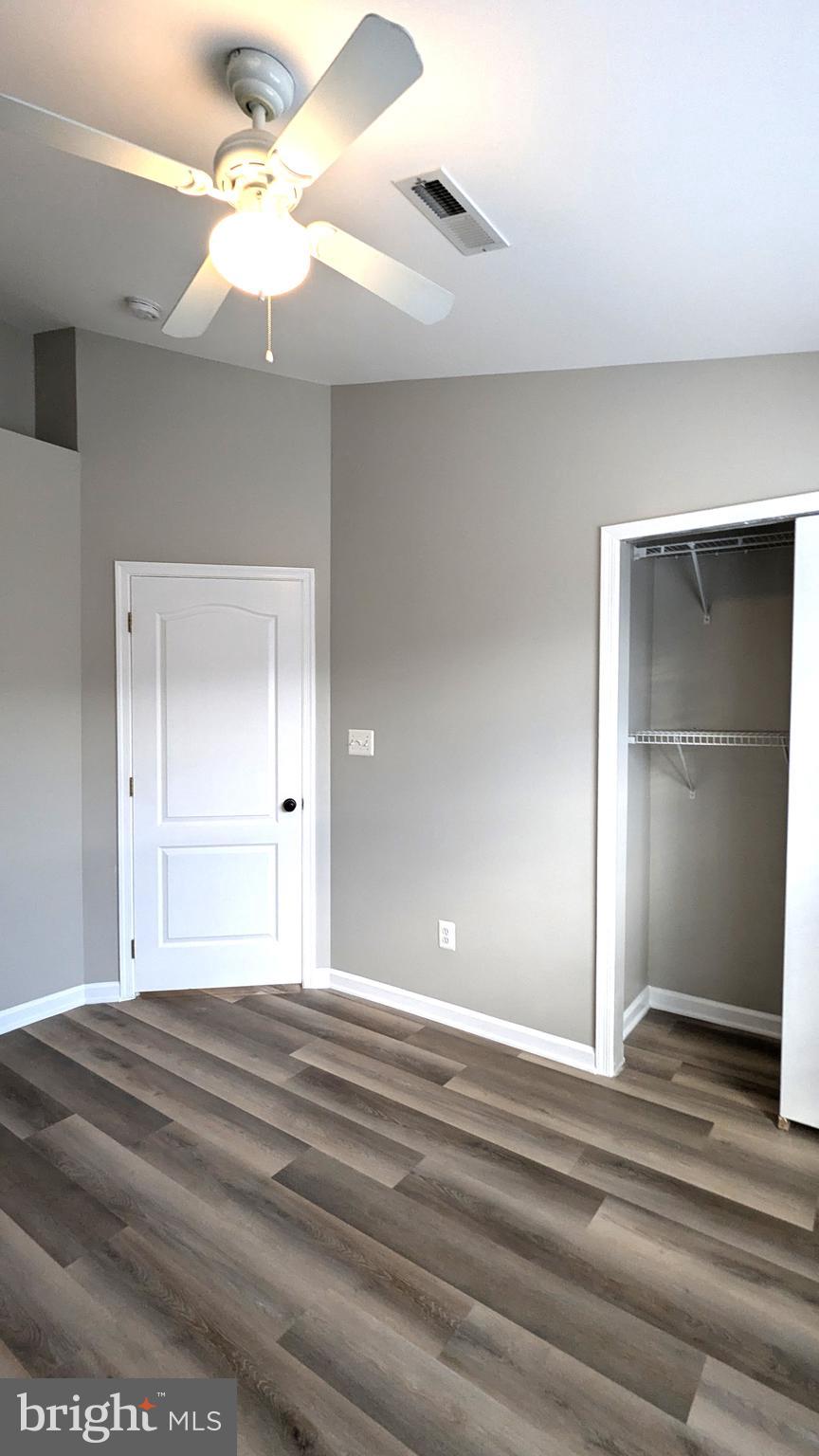 21506 Trowbridge Square Ashburn, VA 20147 - Photo 34 of 66