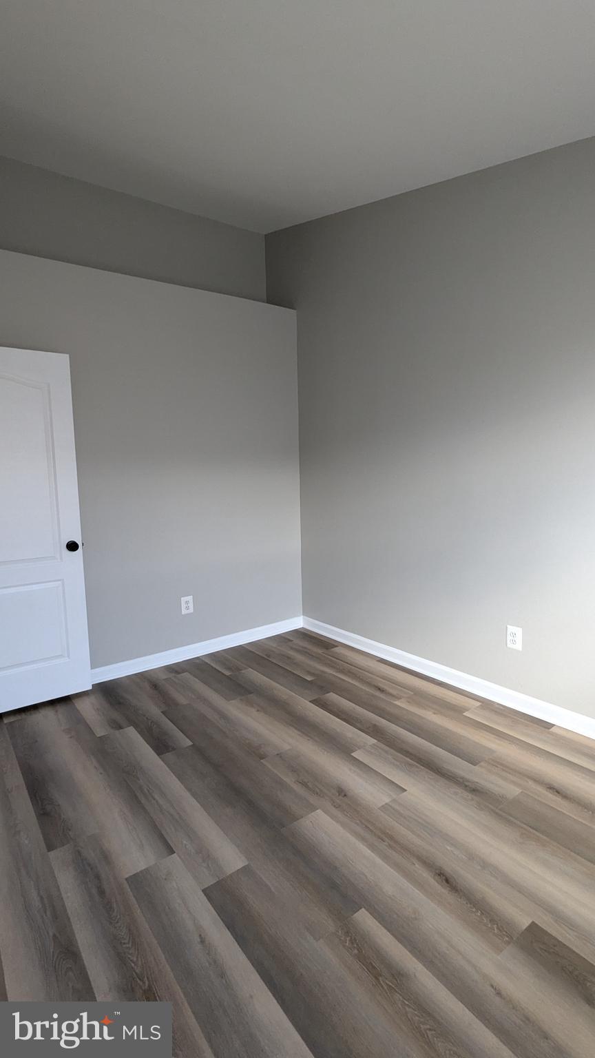 21506 Trowbridge Square Ashburn, VA 20147 - Photo 37 of 66 a view of empty room