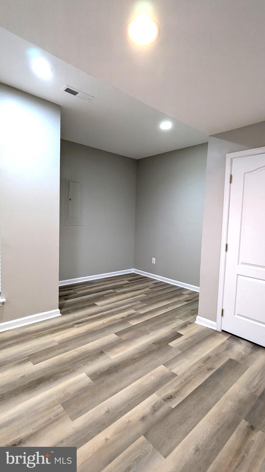 21506 Trowbridge Square Ashburn, VA 20147 - Photo 47 of 66