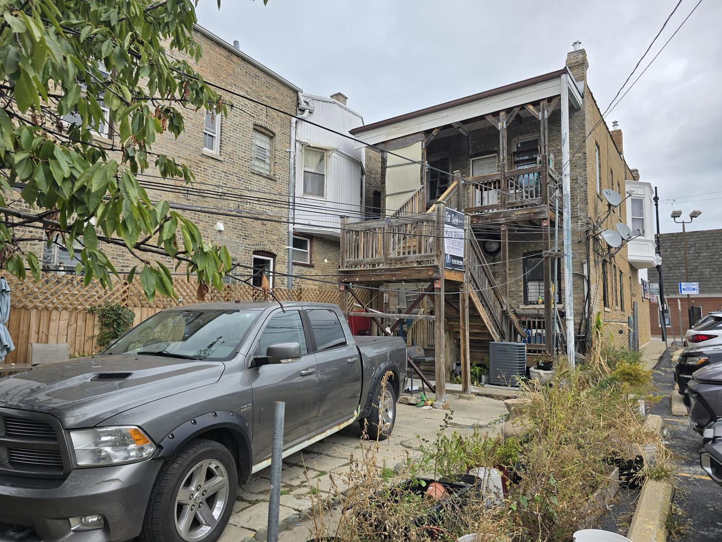 6952 North Clark Street Chicago, IL 60626 - Photo 4 of 10