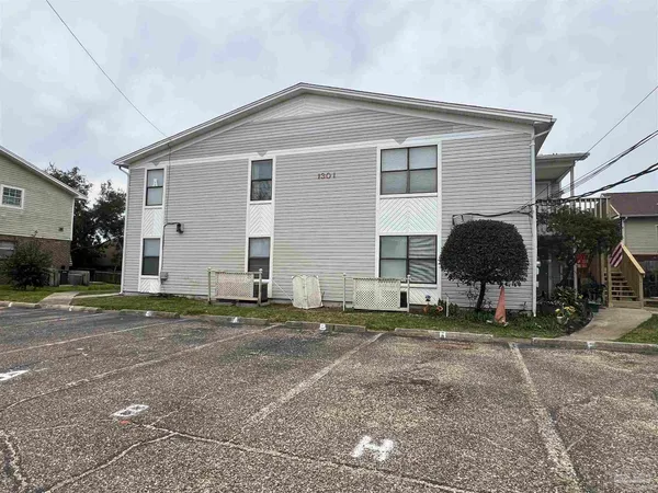 $145,000 | 1301 Redwood Lane, Unit H, Gulf Breeze, FL 32563