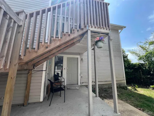 $145,000 | 1301 Redwood Lane, Unit H, Gulf Breeze, FL 32563