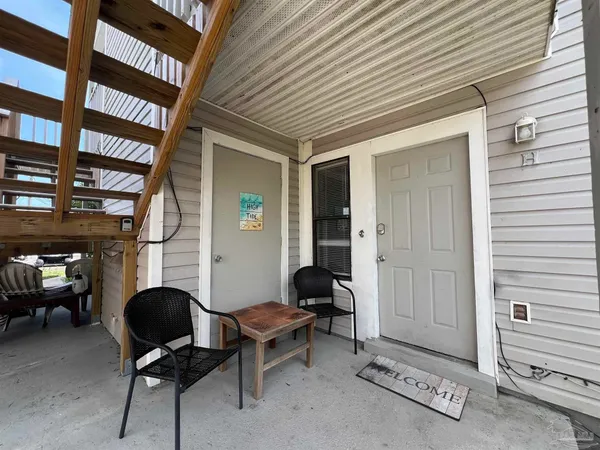 $145,000 | 1301 Redwood Lane, Unit H, Gulf Breeze, FL 32563