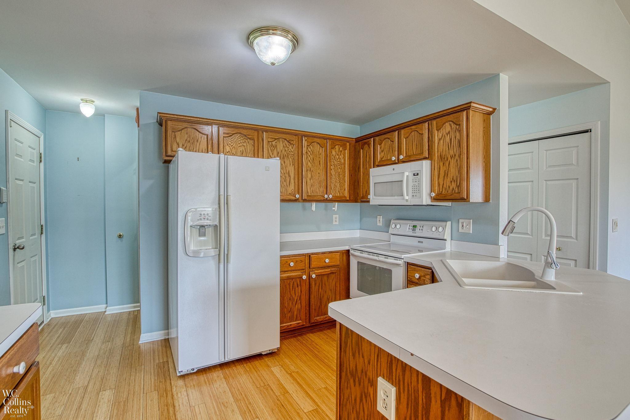 541 Victoria Lane Romeo, MI 48065 - Photo 8 of 31 50138913-ddf70d74-7146-4f3f-958b-cc1fd3071680.JPG