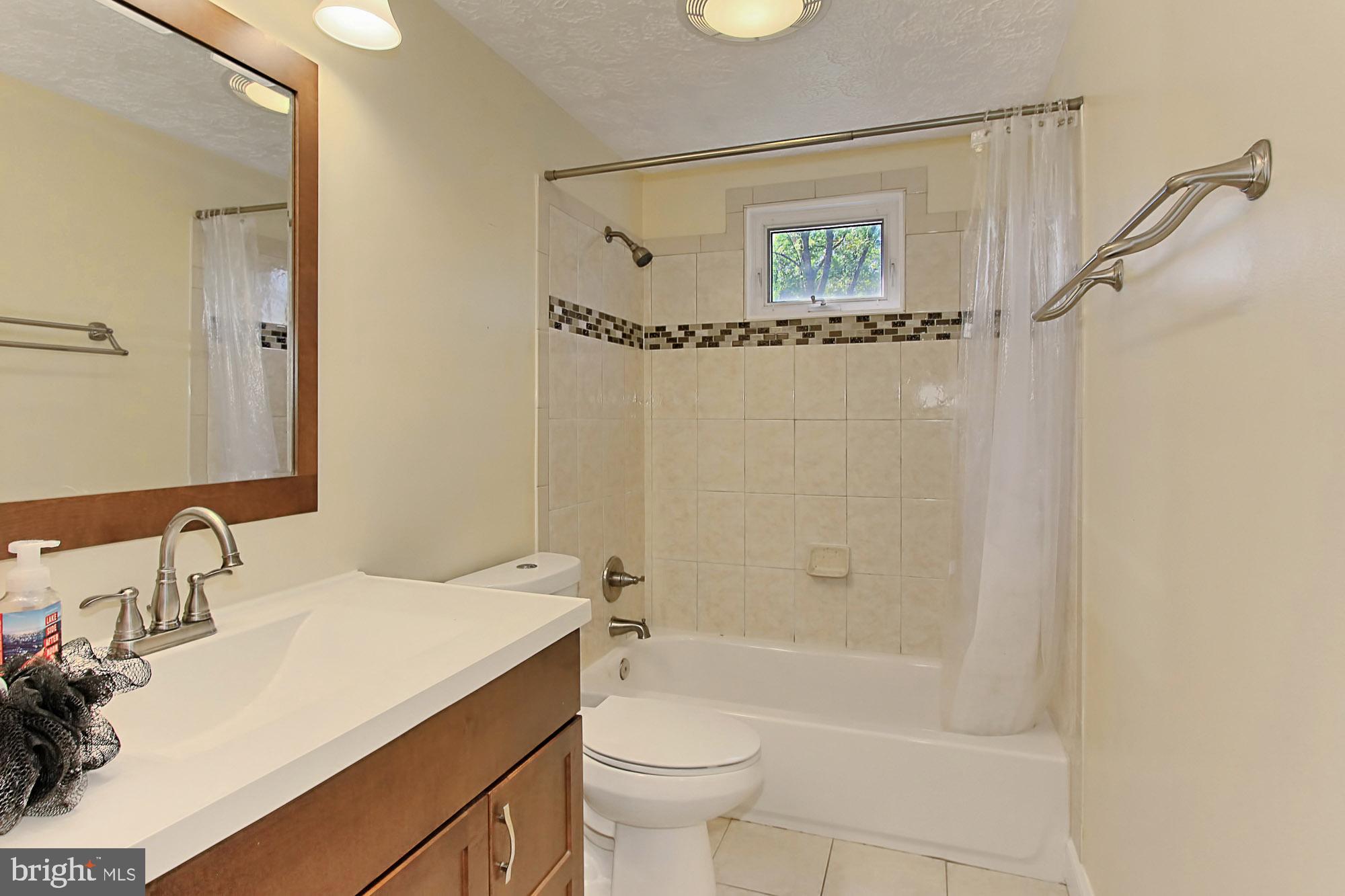 12809 Wrexham Road Herndon, VA 20171 - Photo 18 of 38 Remodeled Full Bath