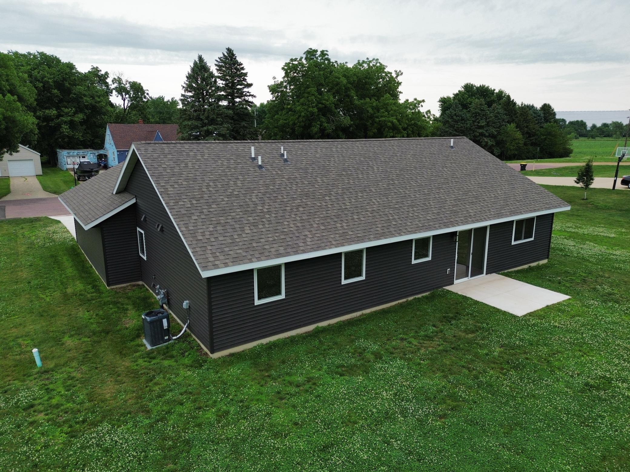 141 Washington Street Walnut Grove, MN 56180 - Photo 4 of 31