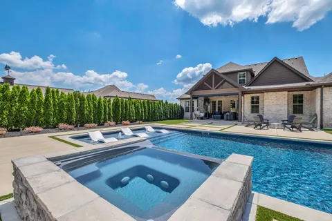 $1,550,000 | 102 Mulberry Grove, Hendersonville, TN 37066