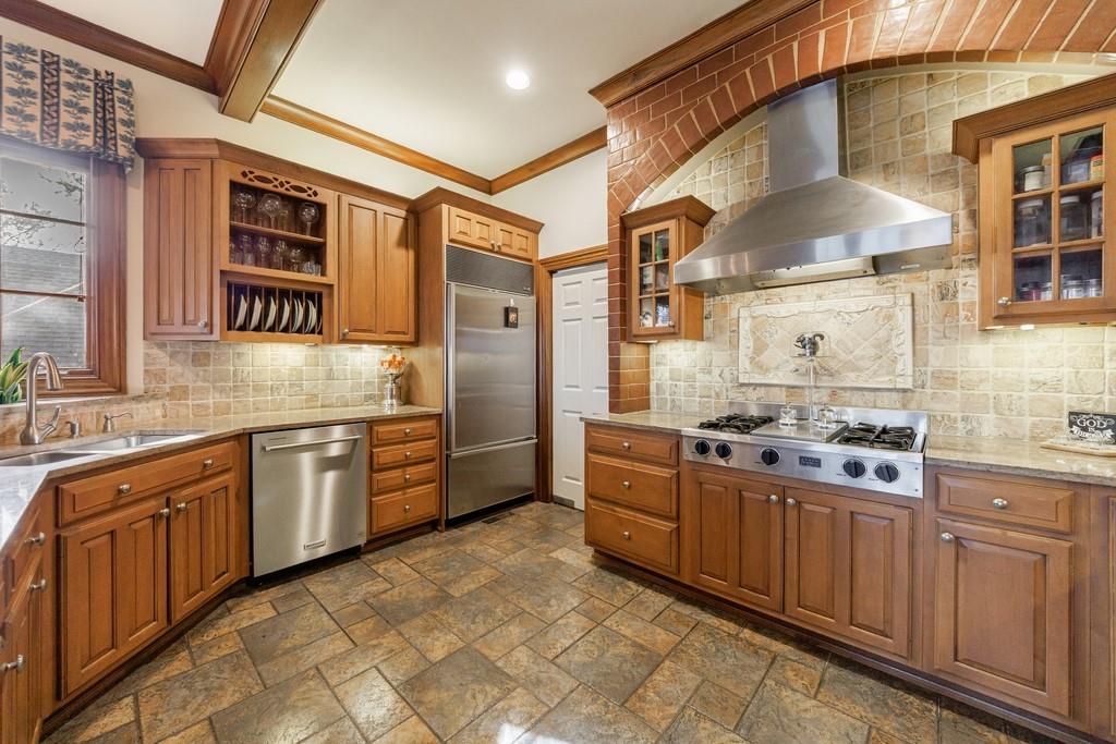 3295 Stillhouse Road Southeast Atlanta, GA 30339 - Photo 18 of 99