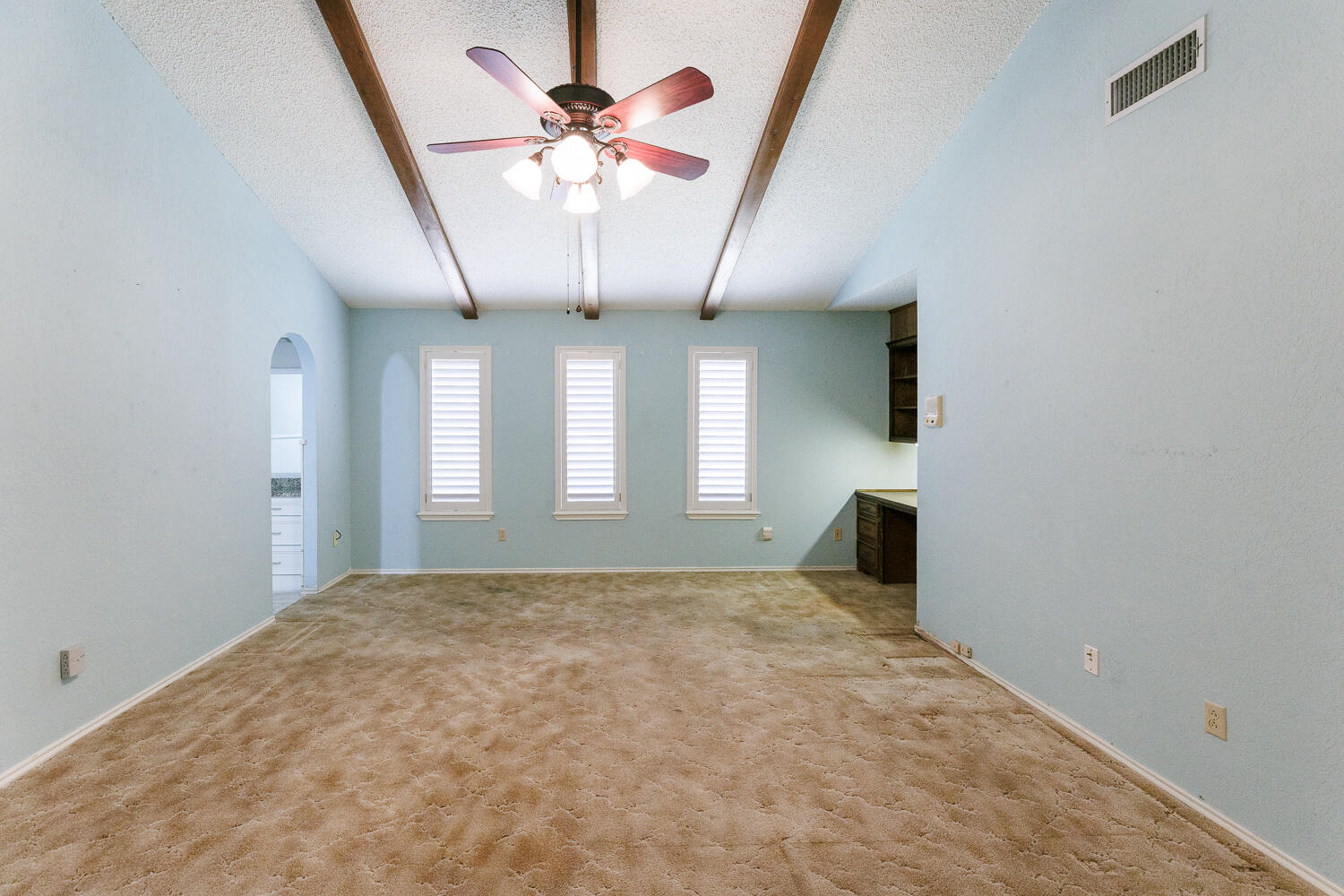 4419 79th Street Lubbock, TX 79424 - Photo 26 of 47 Primary Suite Bedroom