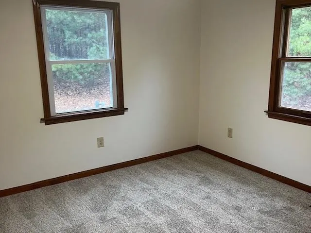 $2,500 | 286 Lowell Road, Hudson, NH 03051