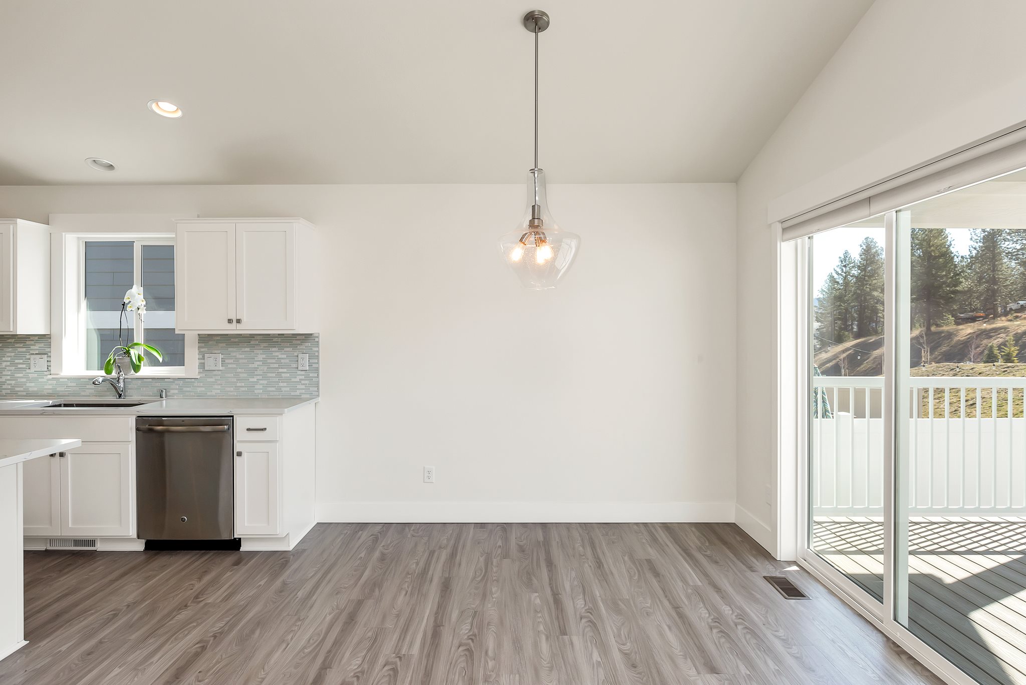 18314 Selkirk Estates Road Greenacres, WA 99016 - Photo 11 of 28 Gallery Image 11